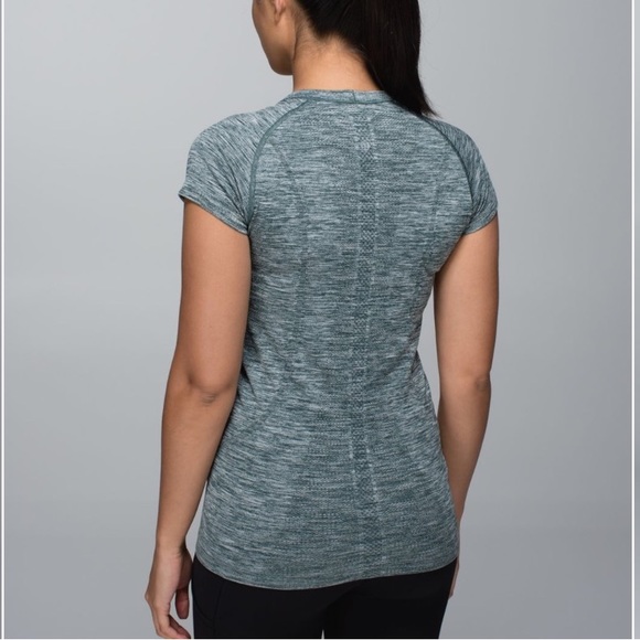 Swiftly Tech Short Sleeve - Picture 3 of 6